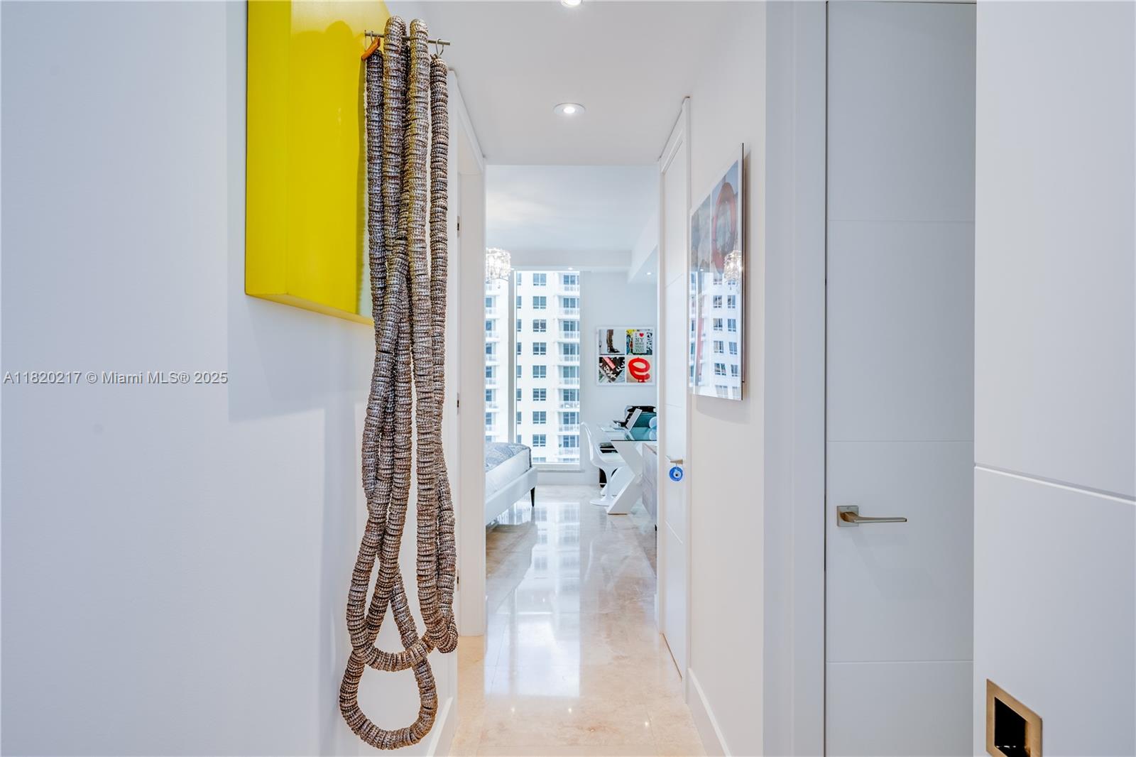 CARBONELL CONDO - Residential