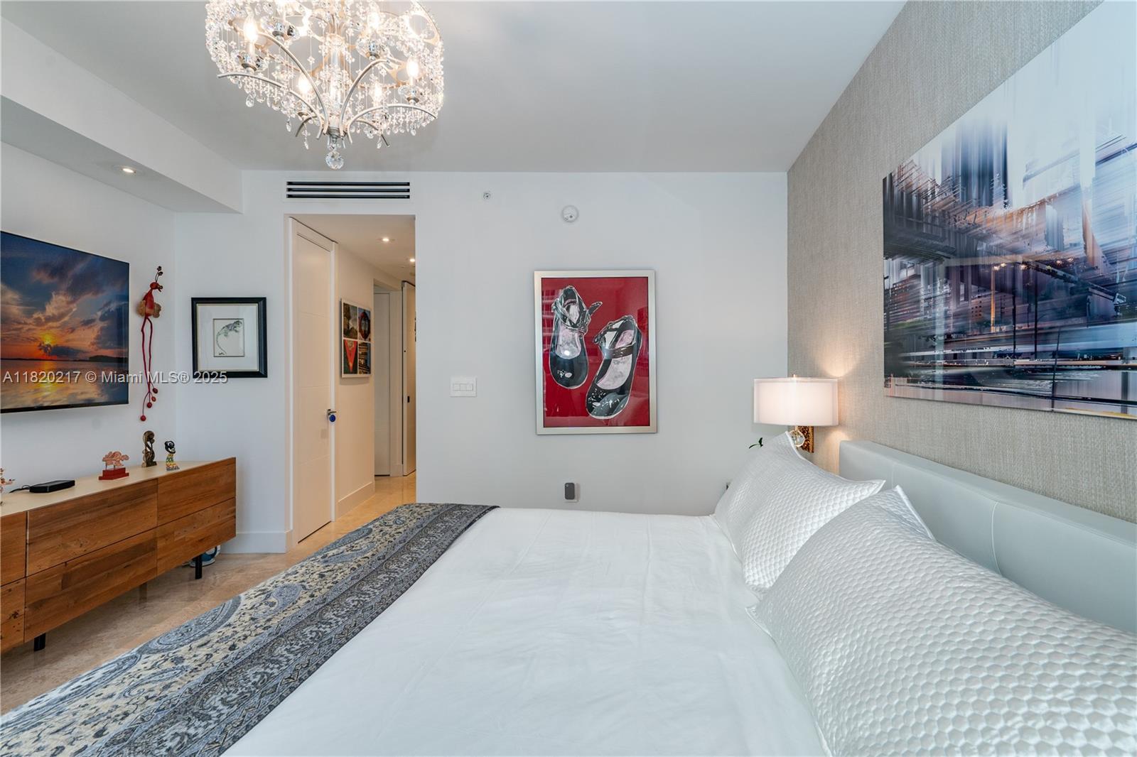 CARBONELL CONDO - Residential