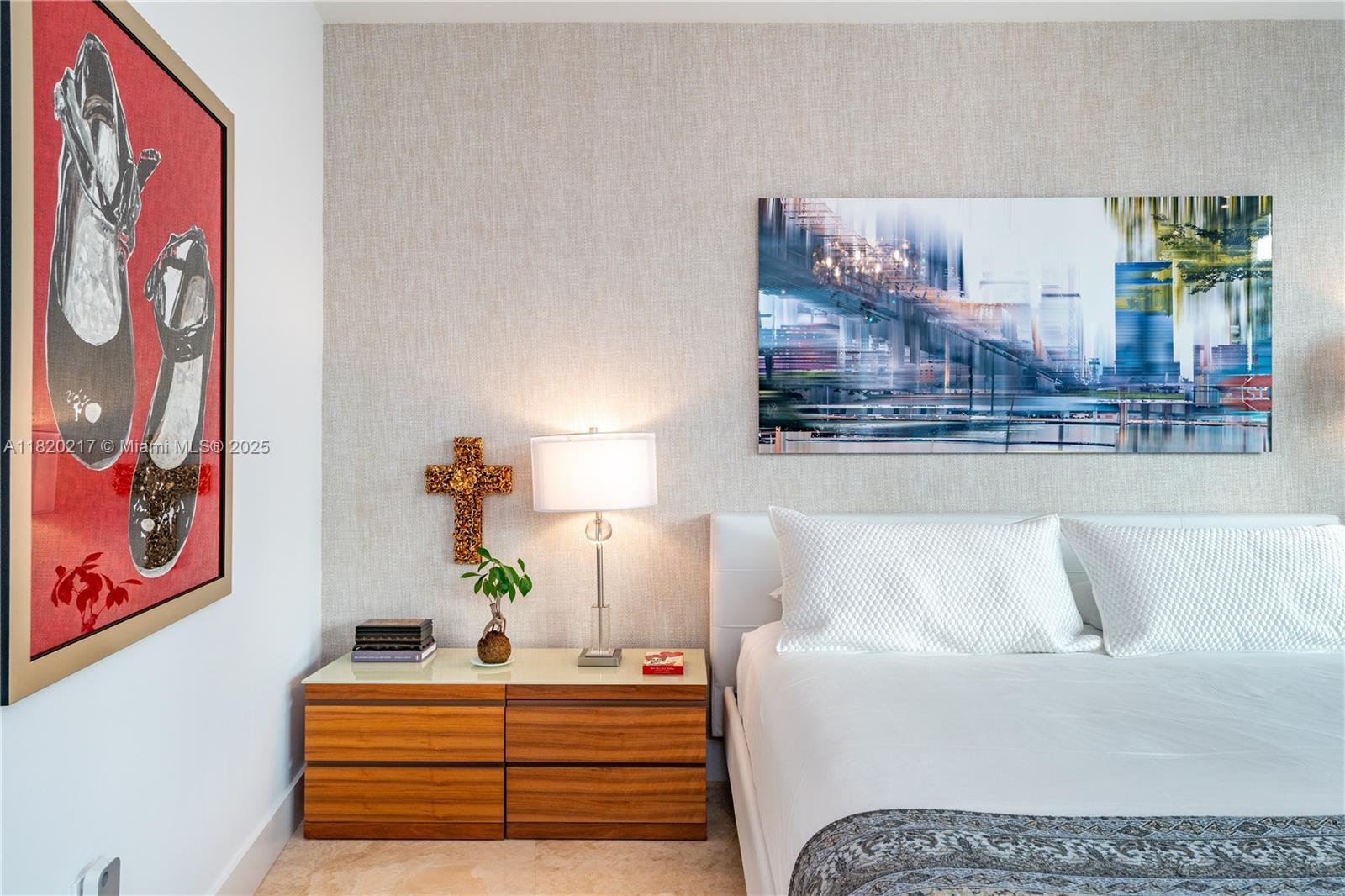 CARBONELL CONDO - Residential