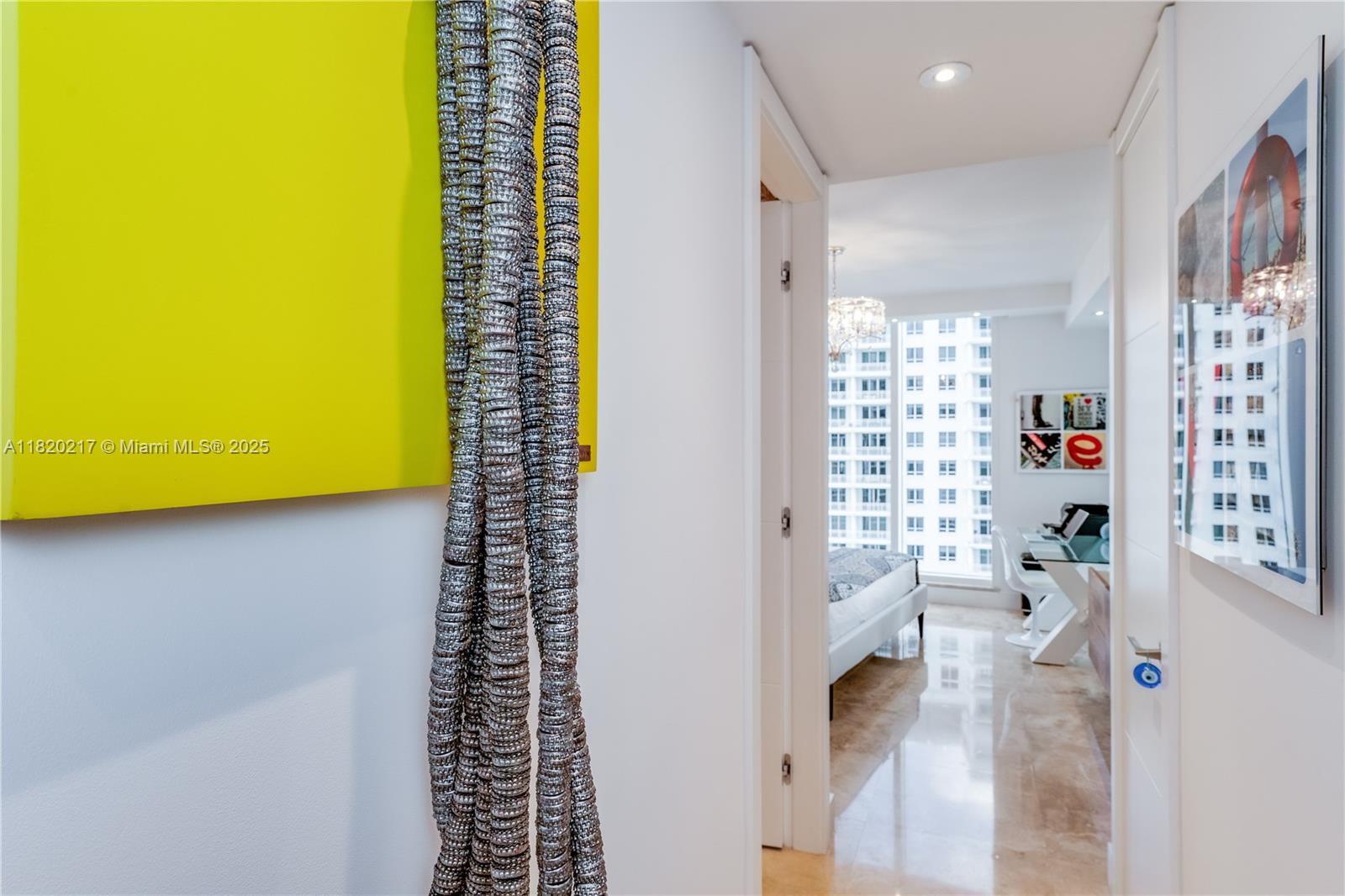 CARBONELL CONDO - Residential