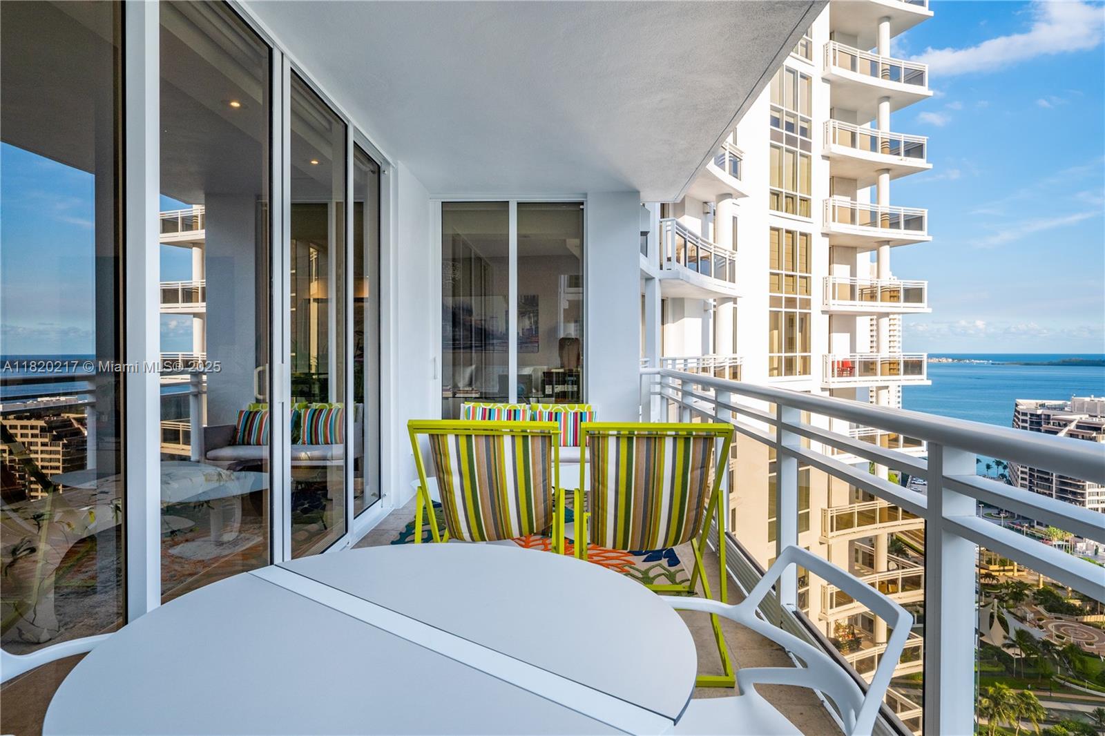 CARBONELL CONDO - Residential