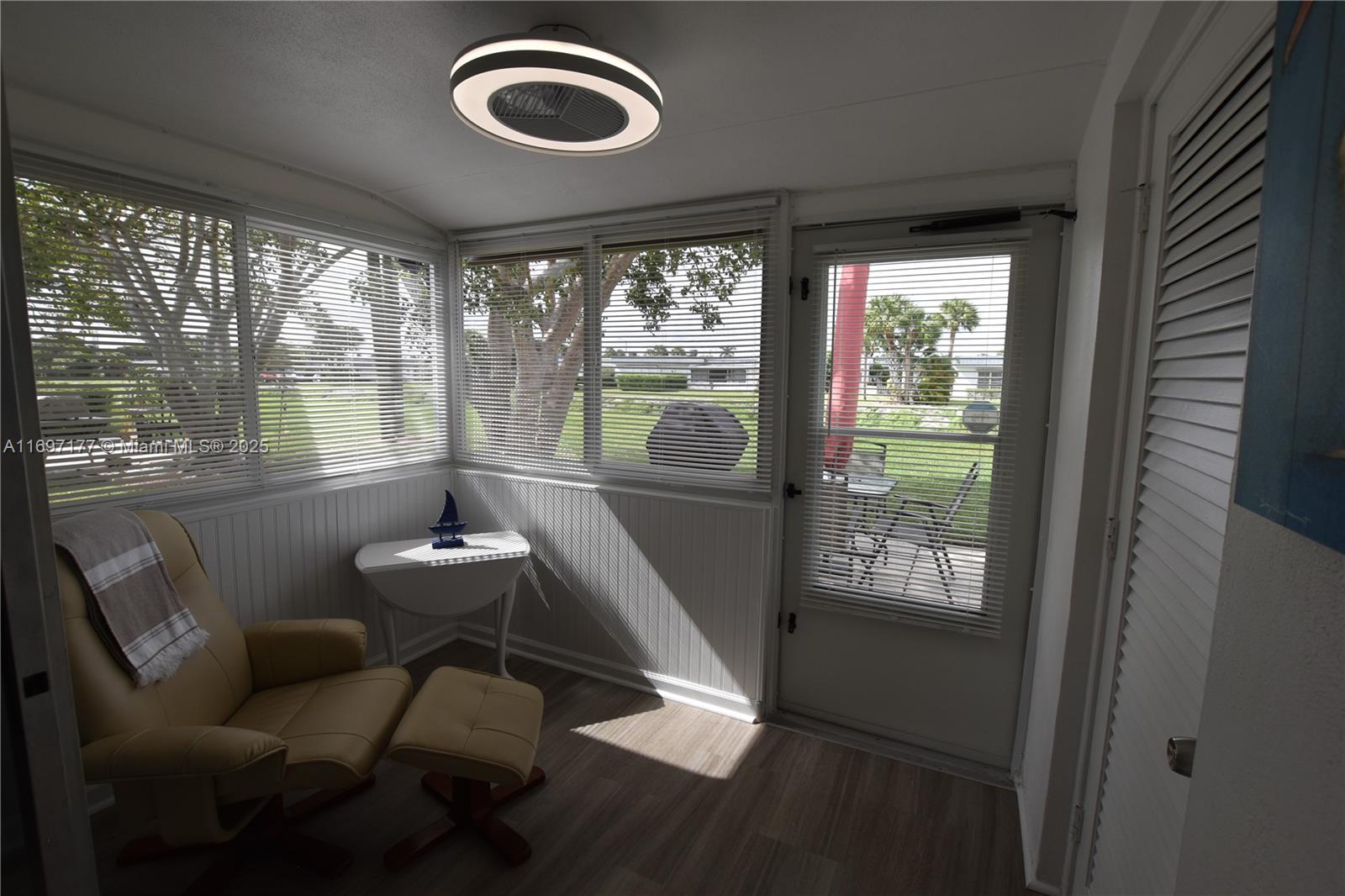 CRESTHAVEN VILLAS CONDO 2 - Residential