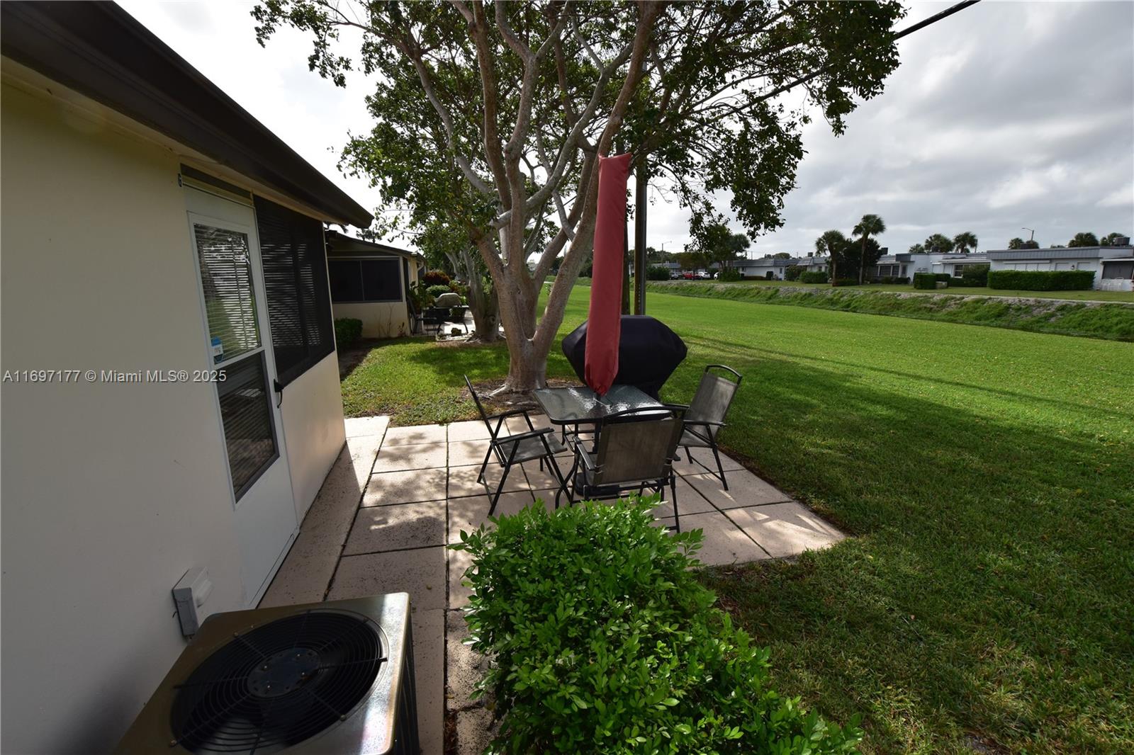 CRESTHAVEN VILLAS CONDO 2 - Residential