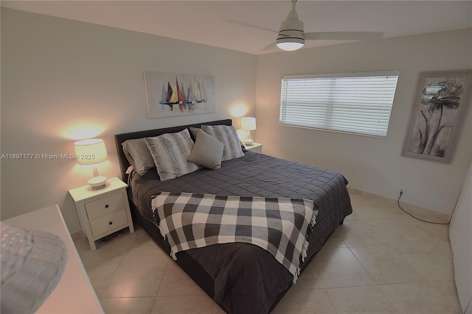 CRESTHAVEN VILLAS CONDO 2 - Residential