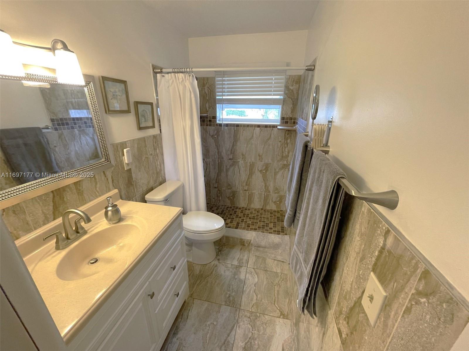 CRESTHAVEN VILLAS CONDO 2 - Residential