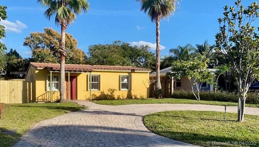 Please see attached violations before submitting any offers, HH must be signed prior to closing. Perfect location! this single family home 3 bedrooms 1 bathrooms is located in the heart of Fort Lauderdale, the neighborhood offers tranquility and proximity to downtown Fort Lauderdale, and mayor highways the beach and more. This Property has been listed on a management system of record utilized by NSM, HSSS and XRS, therefore the Broker's Commission paid shall be reduced by a technology fee of $150.00 all offers must be summited online visit xome . com for the auction dates and registration.