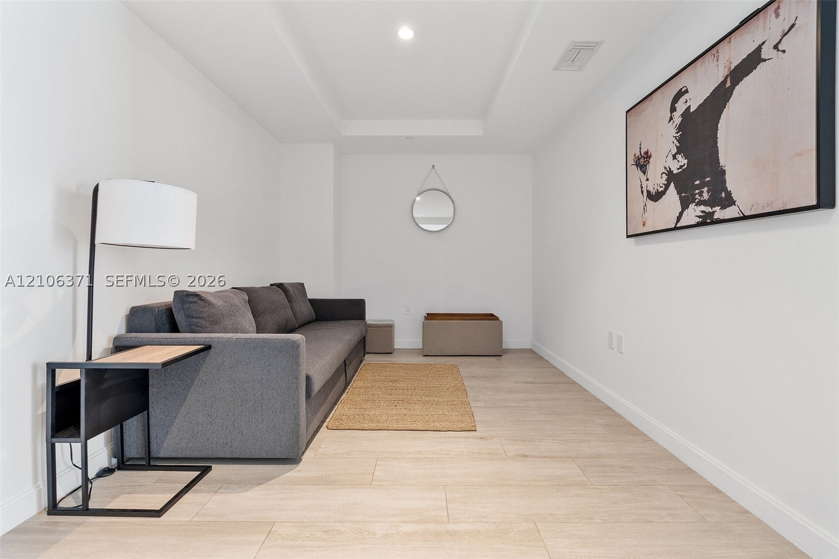 45 SW 9th St 1005