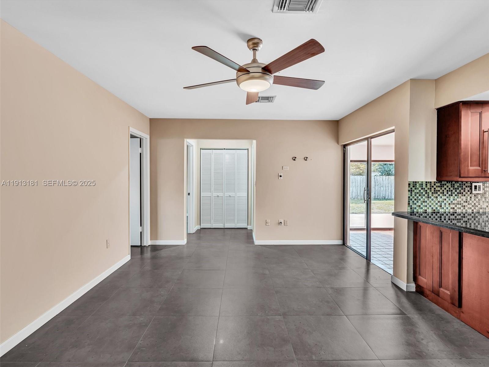 MIAMI LAKES EAGLE NEST SE - Residential