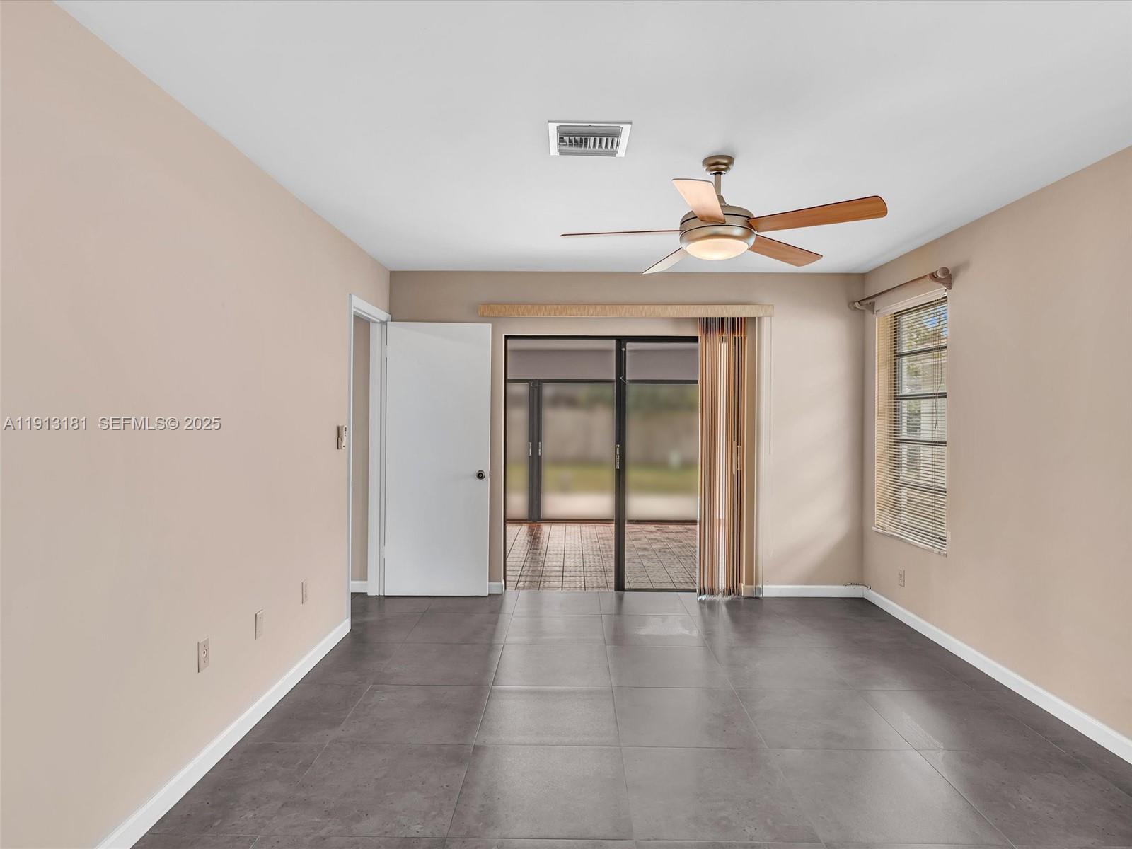 MIAMI LAKES EAGLE NEST SE - Residential