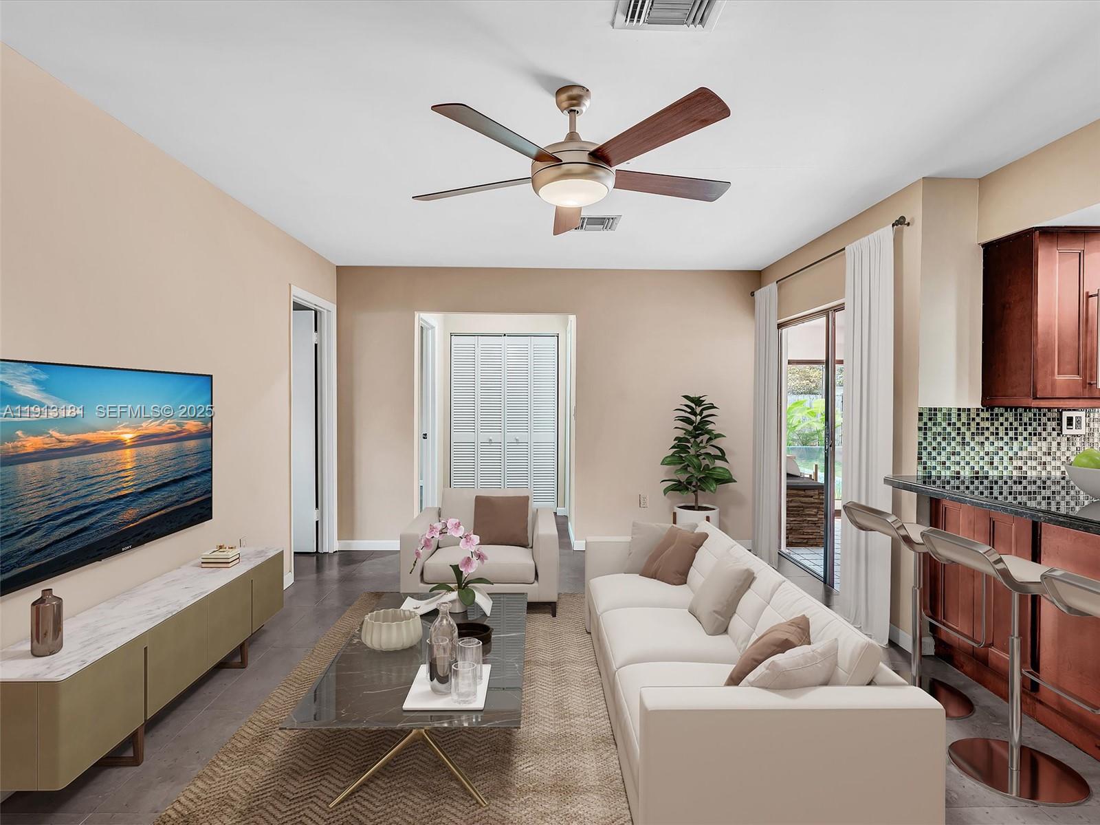 MIAMI LAKES EAGLE NEST SE - Residential