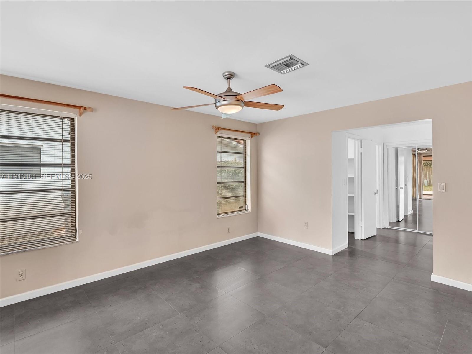 MIAMI LAKES EAGLE NEST SE - Residential