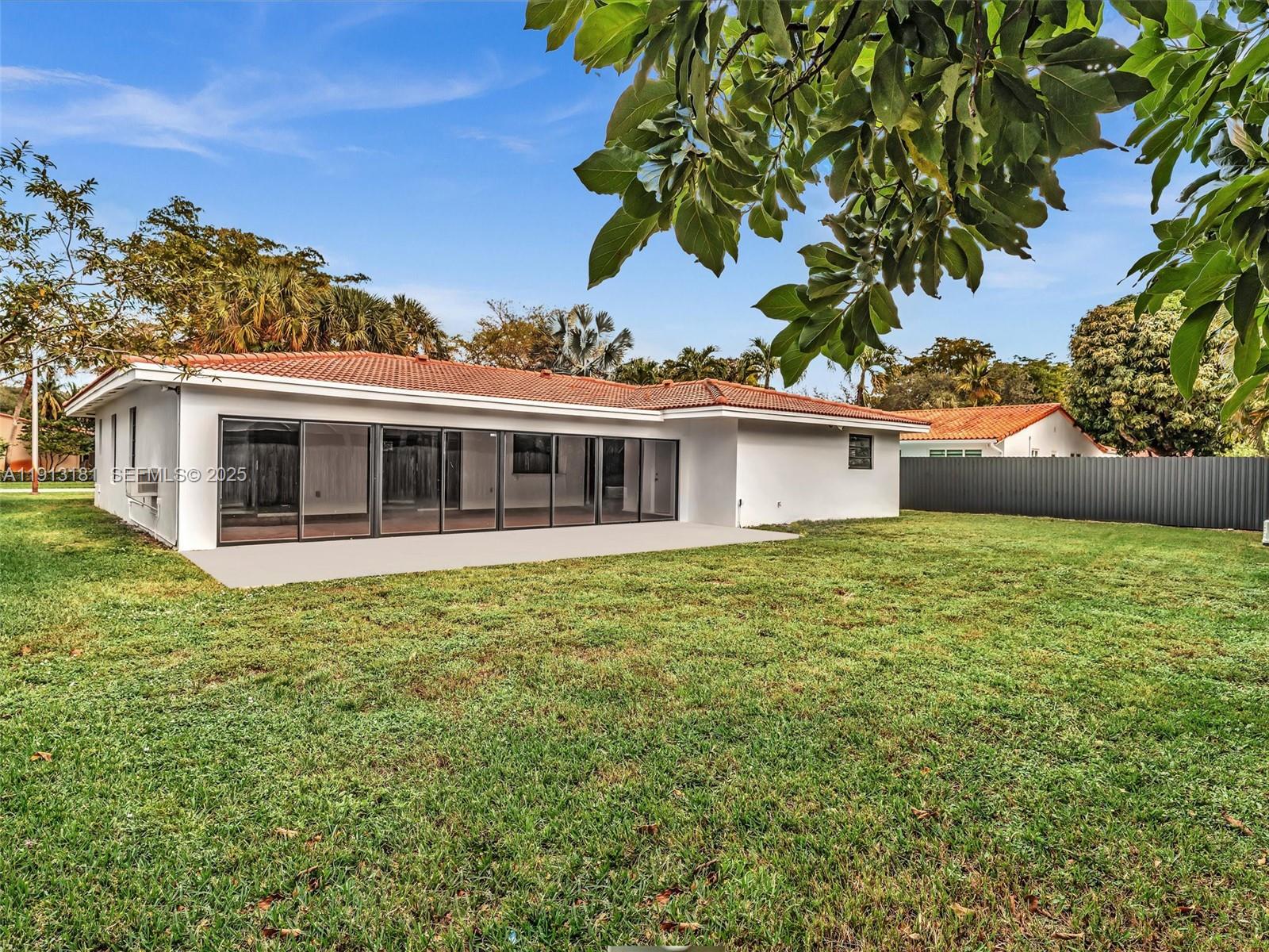 MIAMI LAKES EAGLE NEST SE - Residential