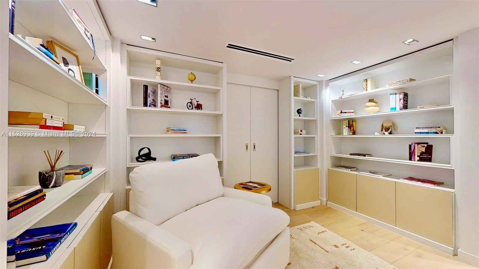 Bristol Tower Condo - Residential