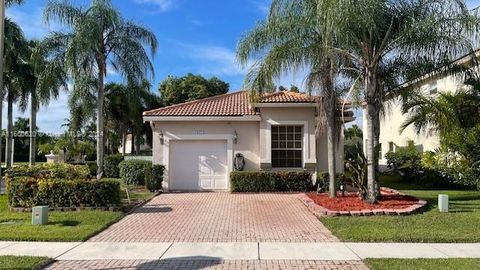 19245 NW 14th St Pembroke Pines FL 33029