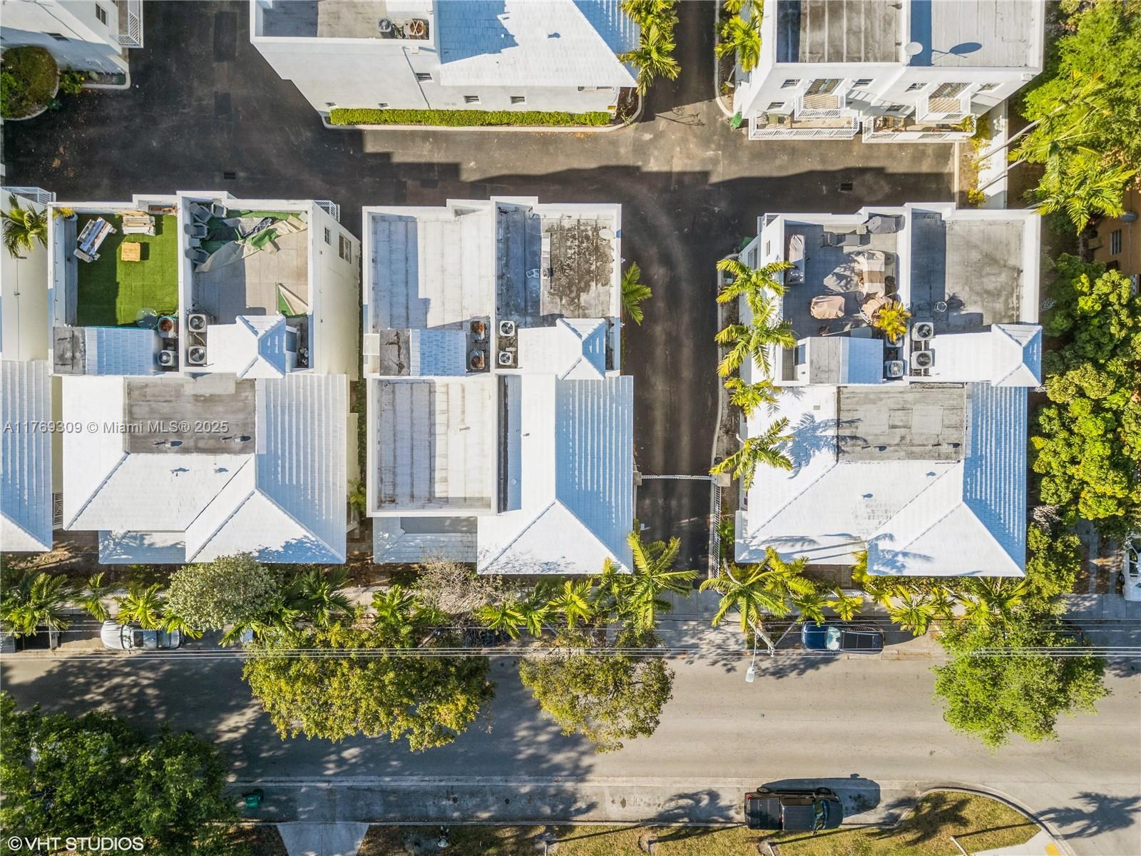 ROADS END VILLAGE CONDO - Residential