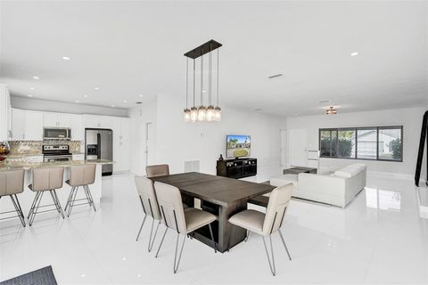 1102 Meadowlark Ave Miami Springs FL 33166