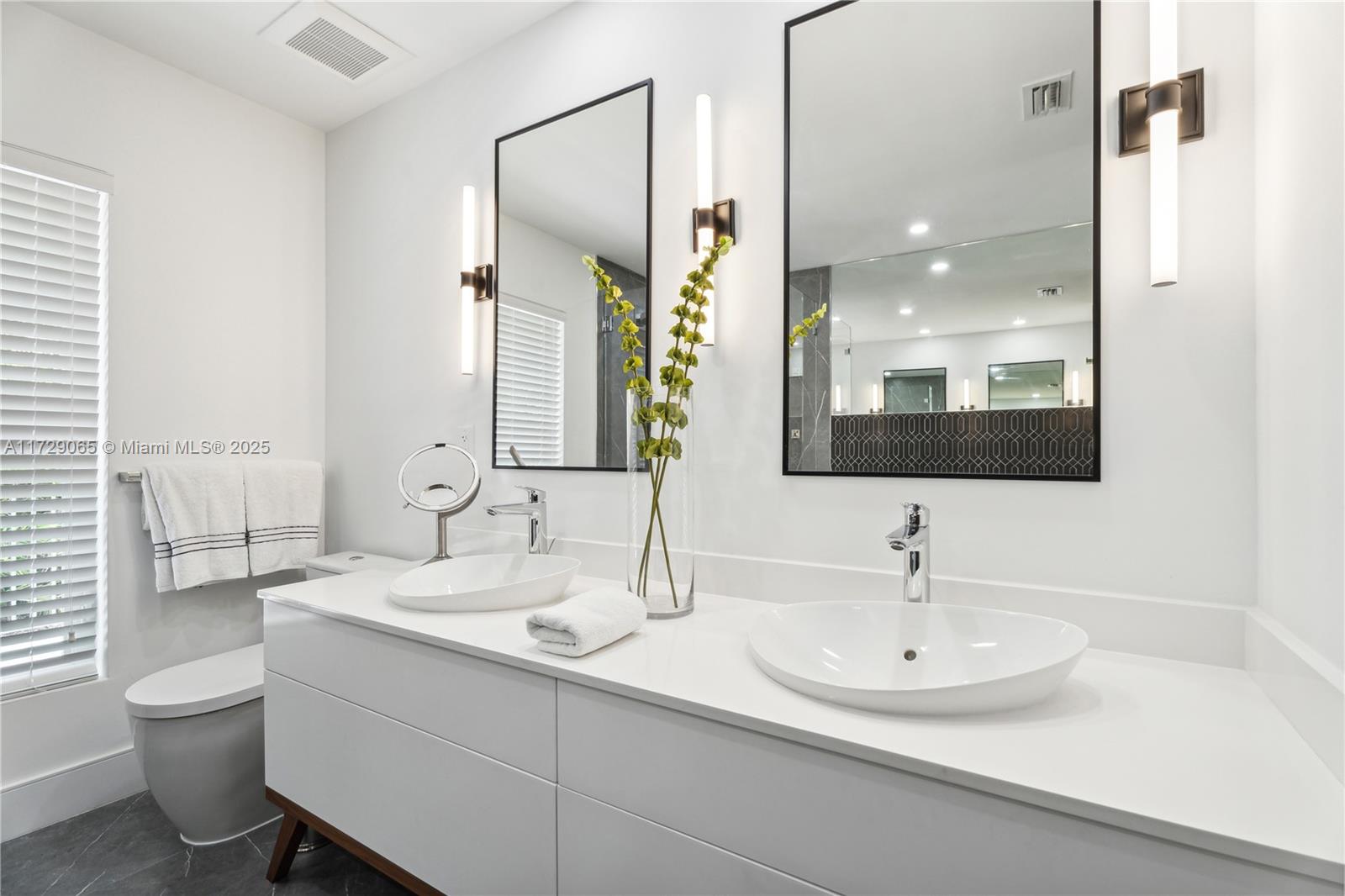 CORAL GABLES SEC A - Residential