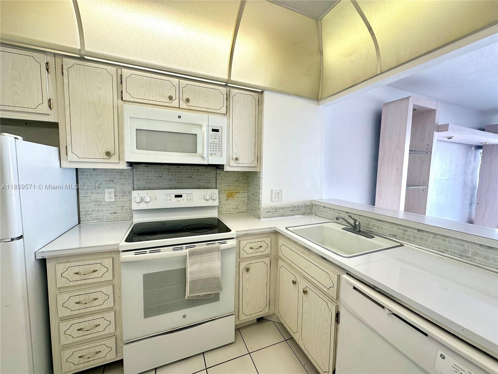 HEMISPHERES CONDO - Residential