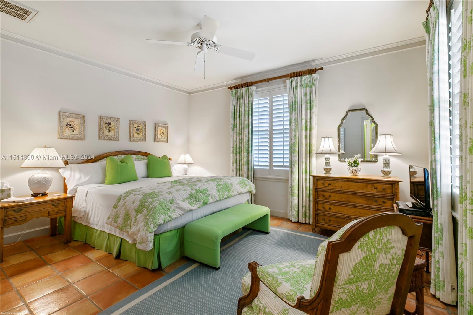 ISLAND BEACH - Residential