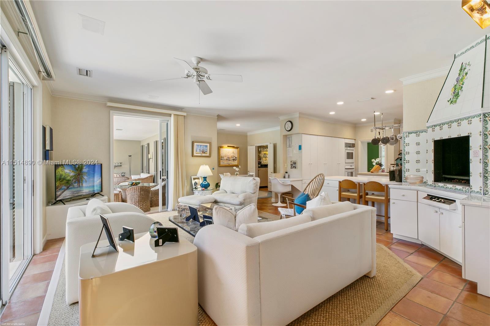 ISLAND BEACH - Residential