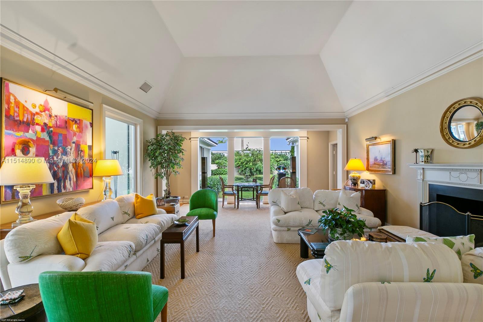 ISLAND BEACH - Residential