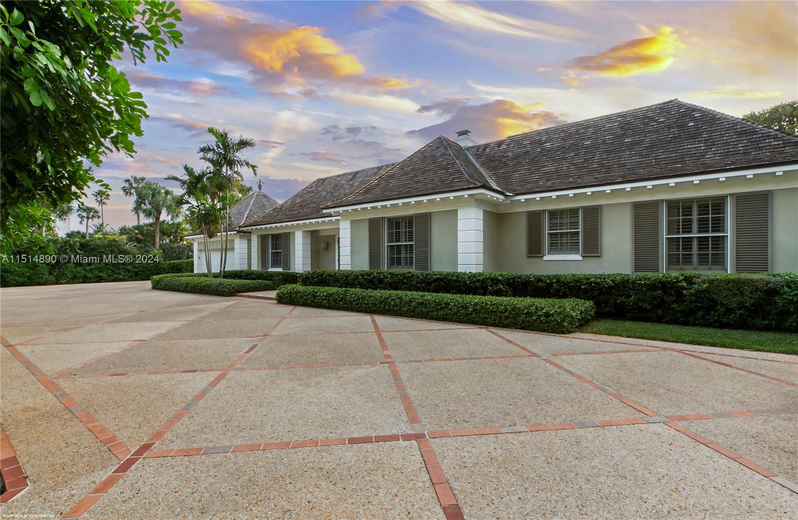 ISLAND BEACH - Residential