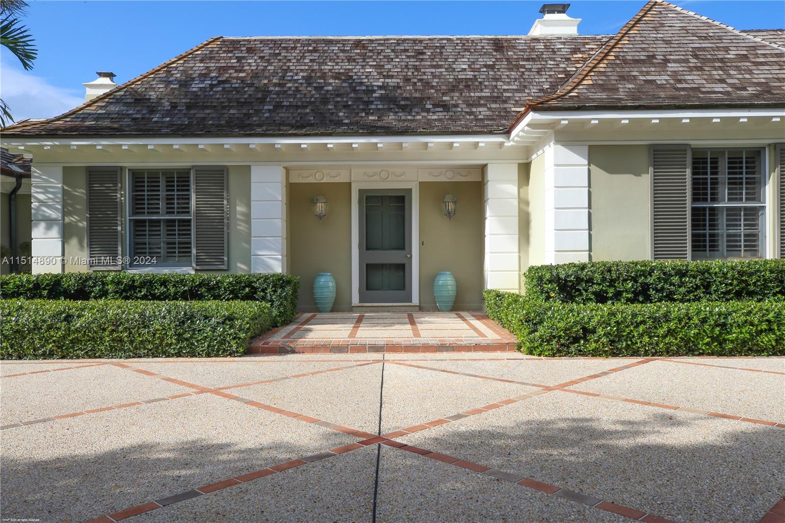 ISLAND BEACH - Residential