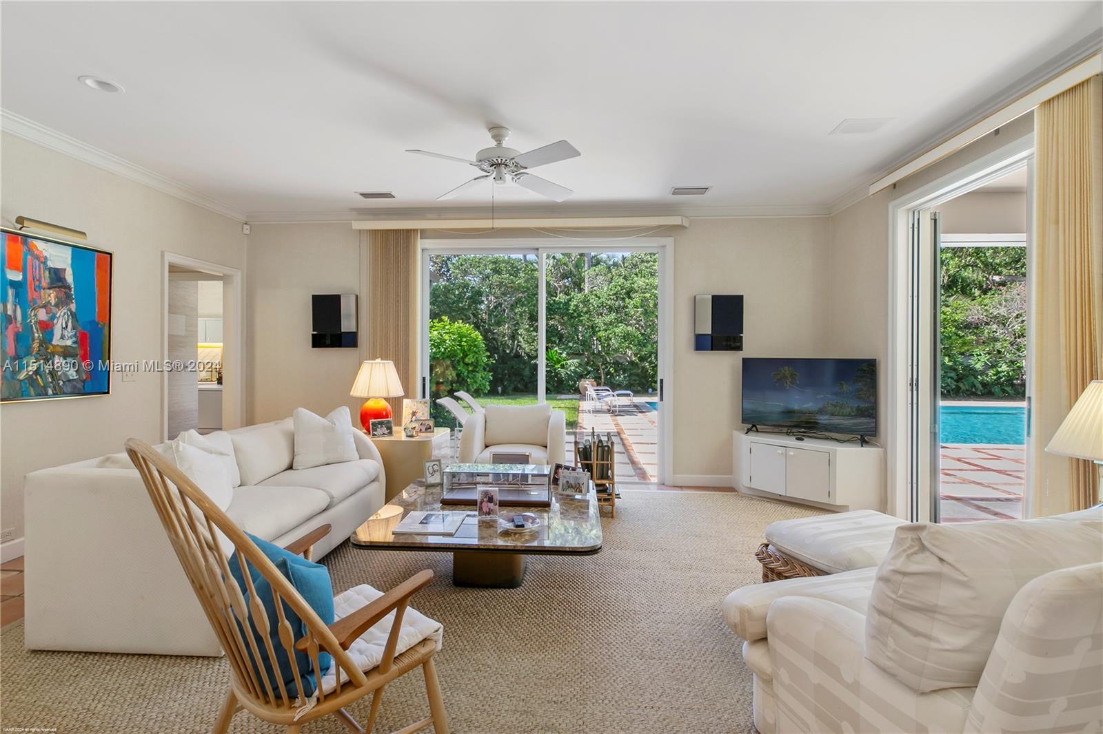 ISLAND BEACH - Residential