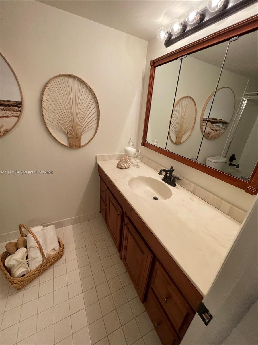 BOCA TEECA 7 CONDO - Residential Lease