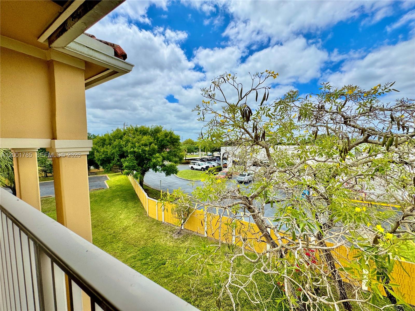 NOB HILL LANDINGS CONDOMI - Residential Lease