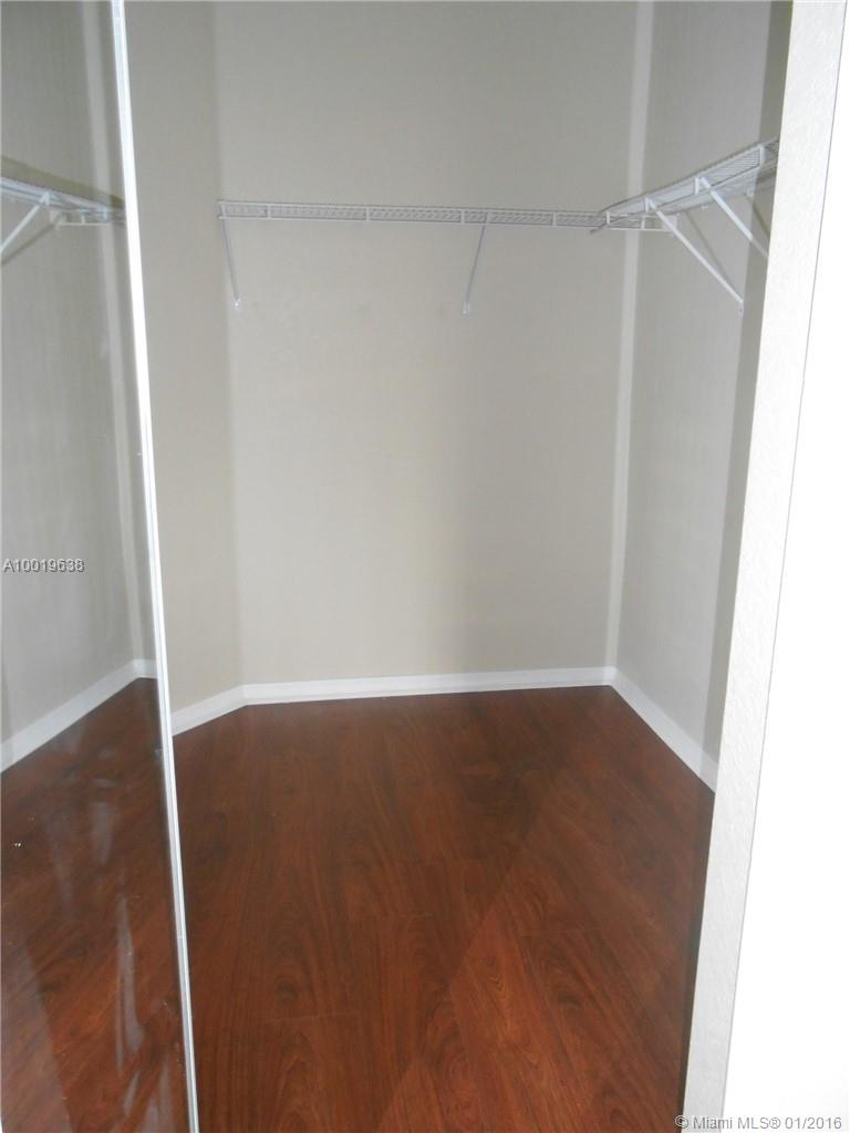 Kendall Breeze - Residential Lease