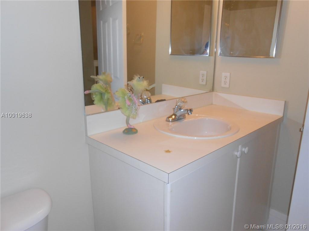 Kendall Breeze - Residential Lease