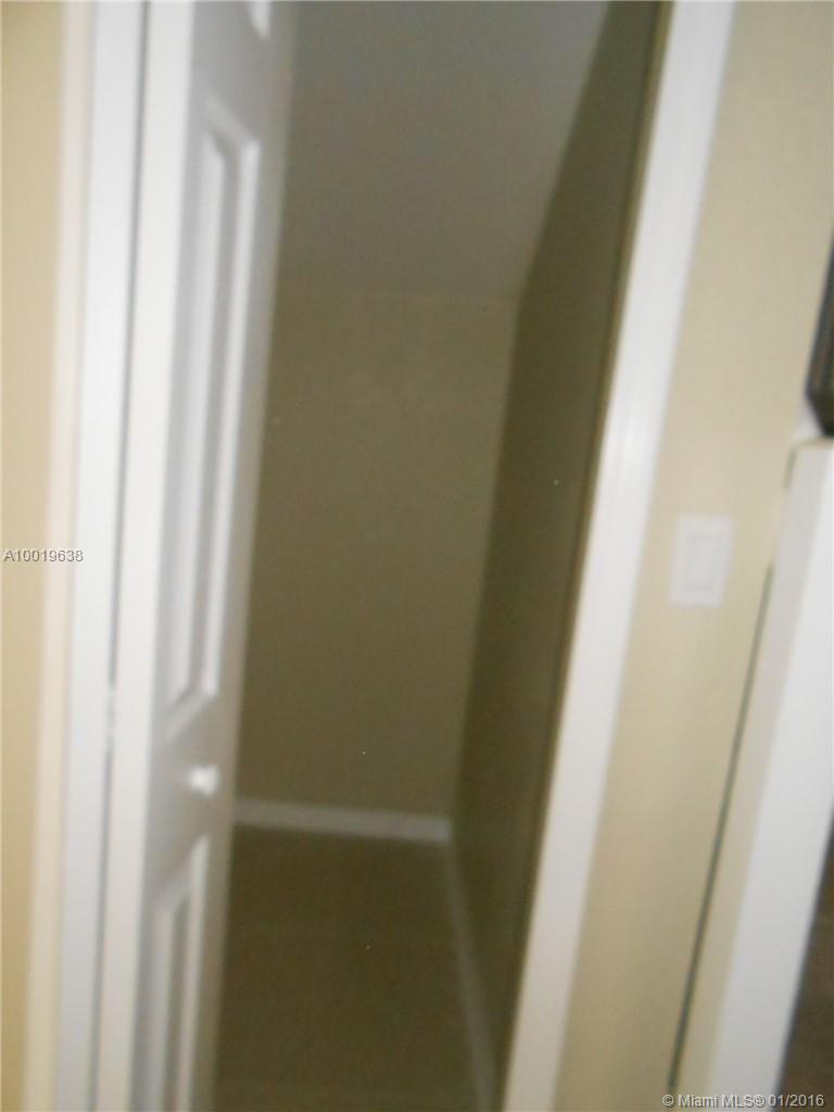 Kendall Breeze - Residential Lease