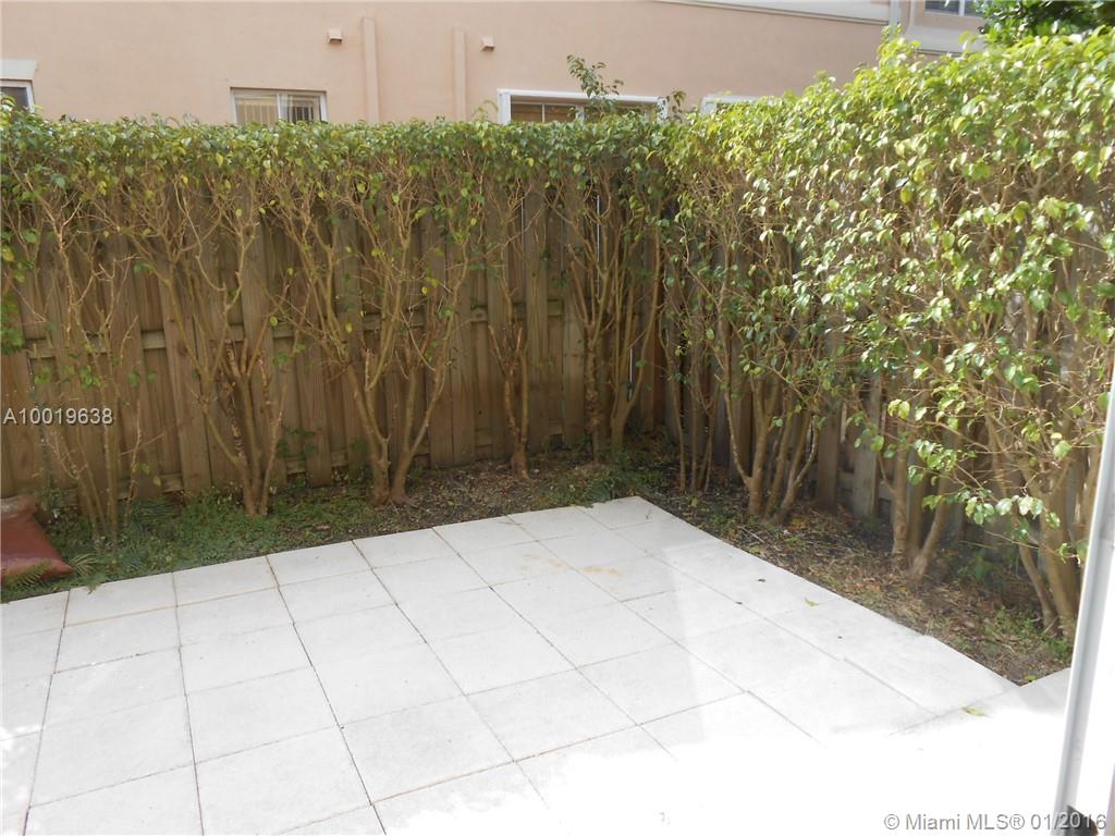 Kendall Breeze - Residential Lease