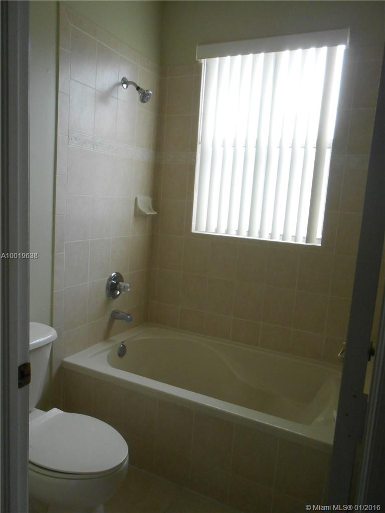 Kendall Breeze - Residential Lease