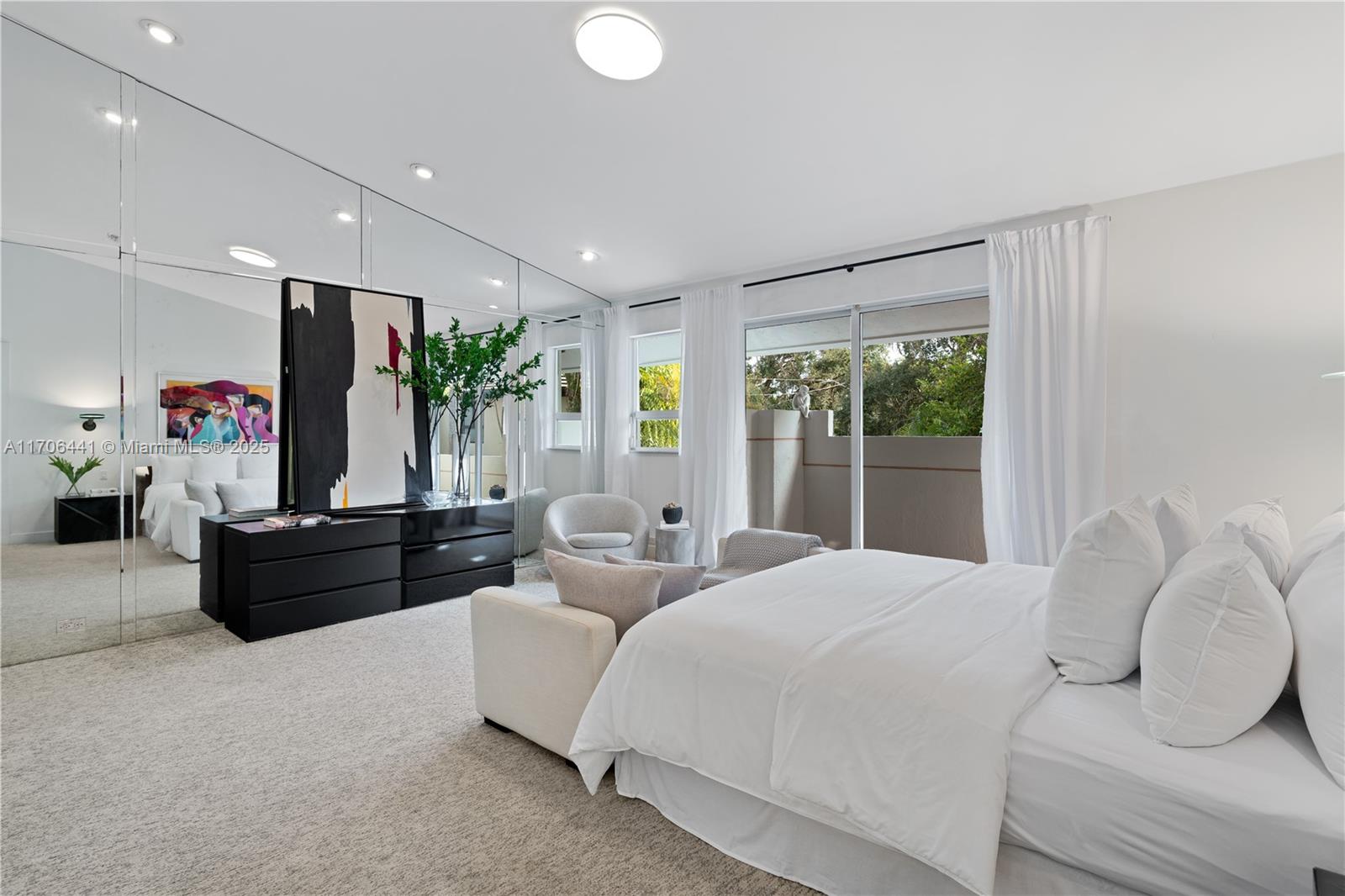 LEAFY WAY - Residential