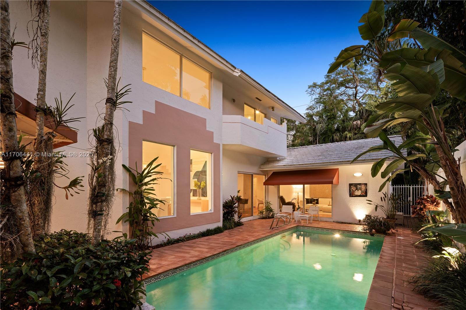 LEAFY WAY - Residential