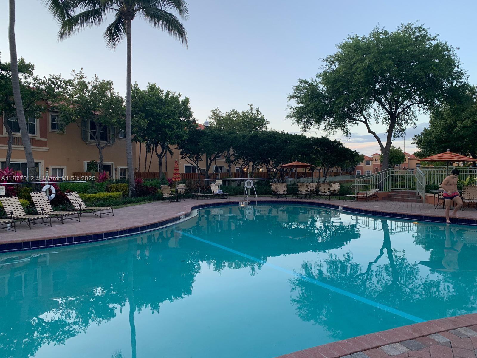 VILLAS AT HARBOR ISLES CO - Residential Lease