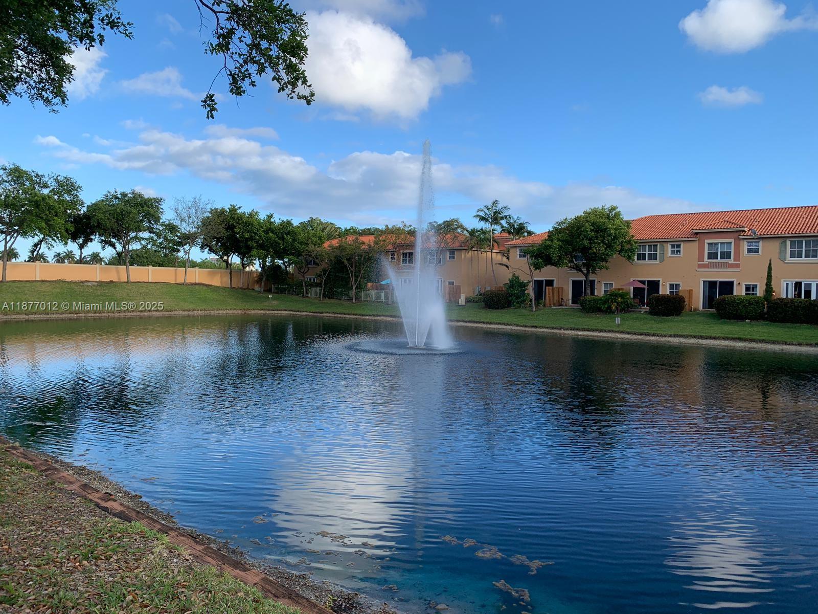 VILLAS AT HARBOR ISLES CO - Residential Lease