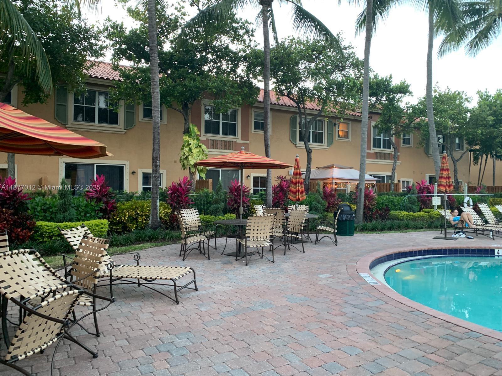 VILLAS AT HARBOR ISLES CO - Residential Lease