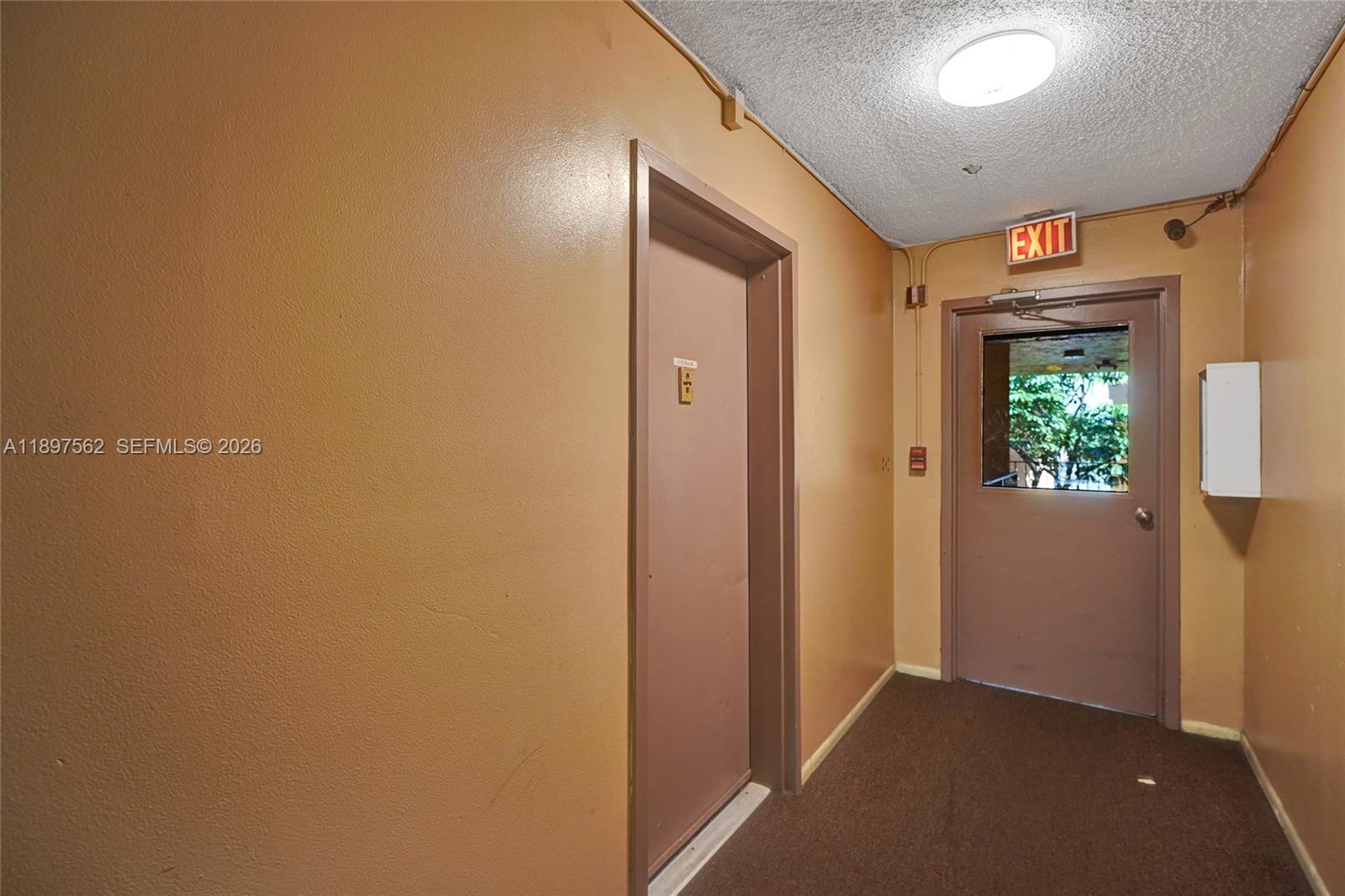 HERITAGE CIRCLE CONDO - Residential