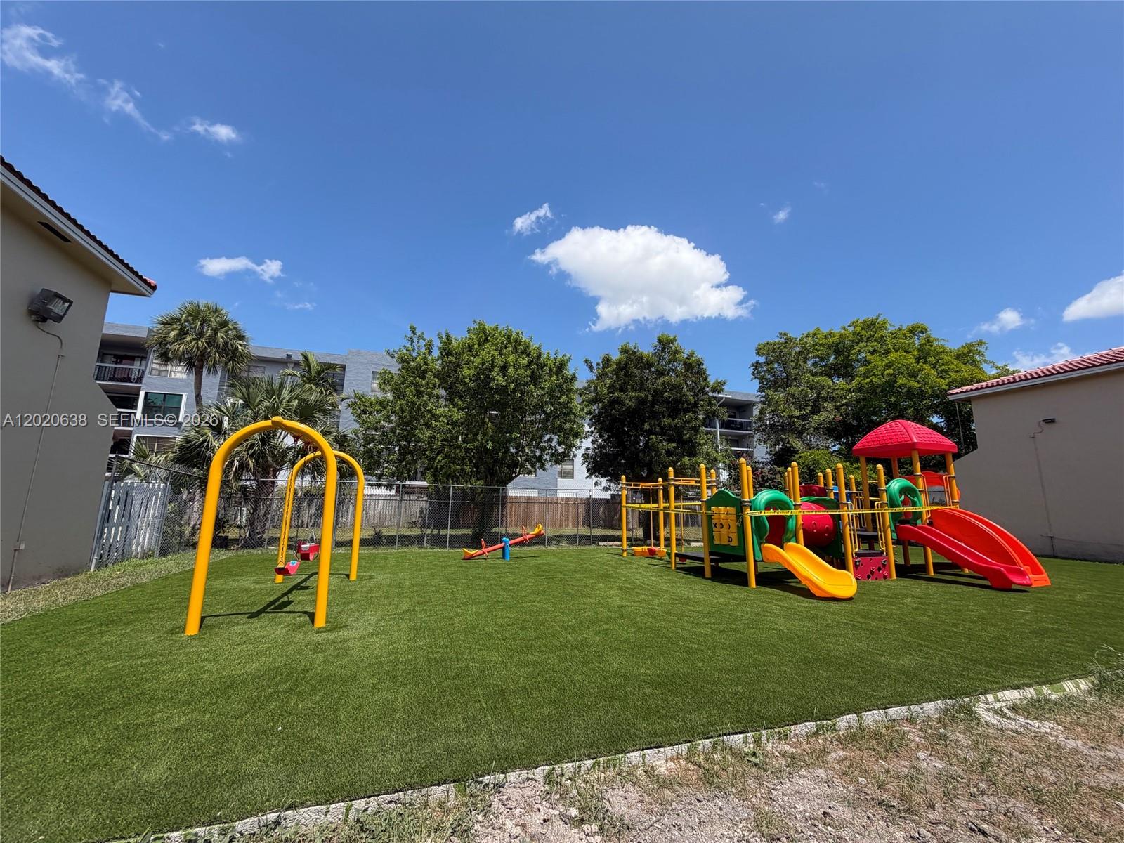 KENDALE LAKES NORTH SEC 9 - Residential