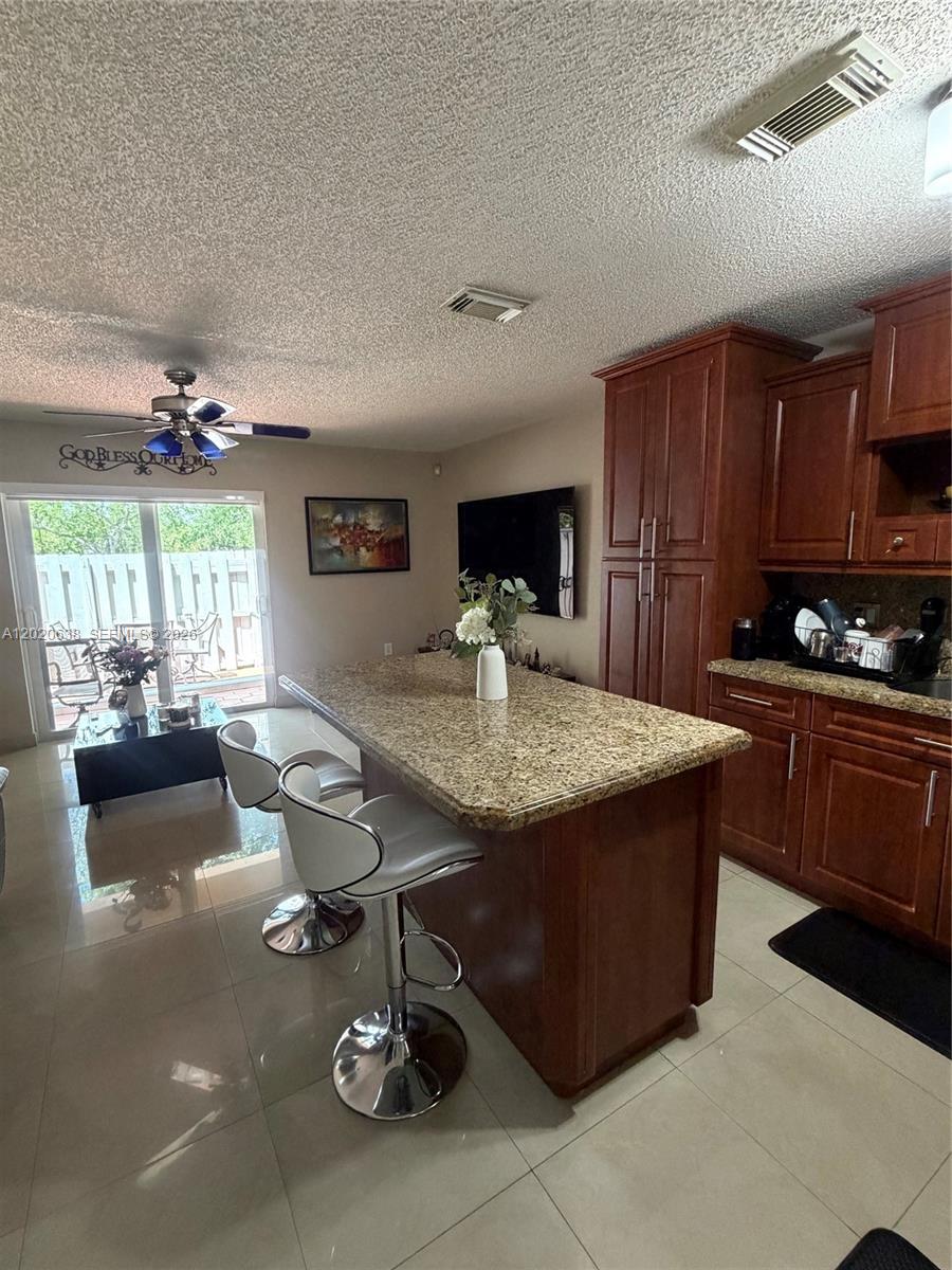 KENDALE LAKES NORTH SEC 9 - Residential