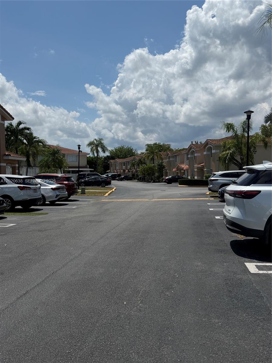KENDALE LAKES NORTH SEC 9 - Residential