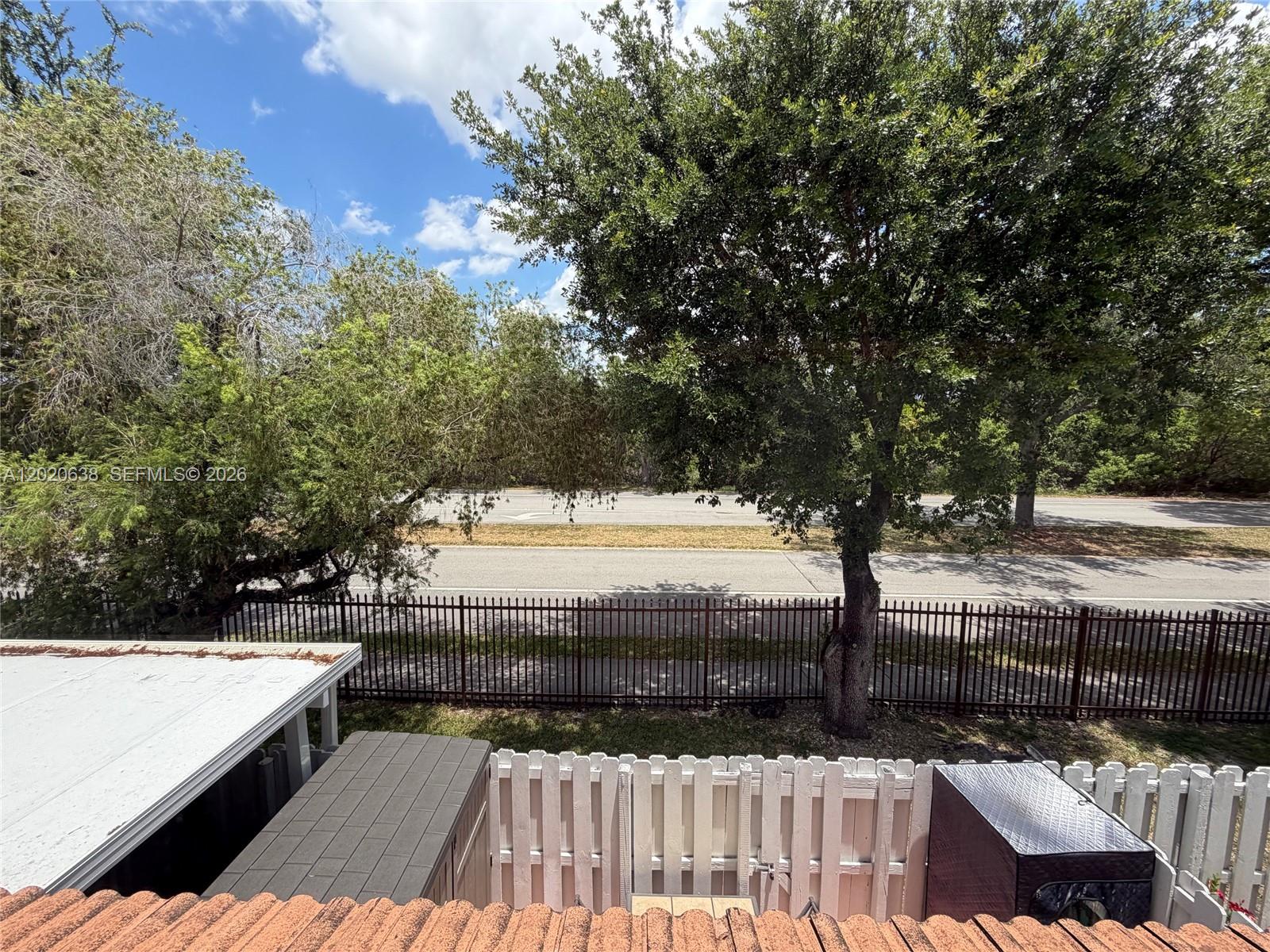 KENDALE LAKES NORTH SEC 9 - Residential