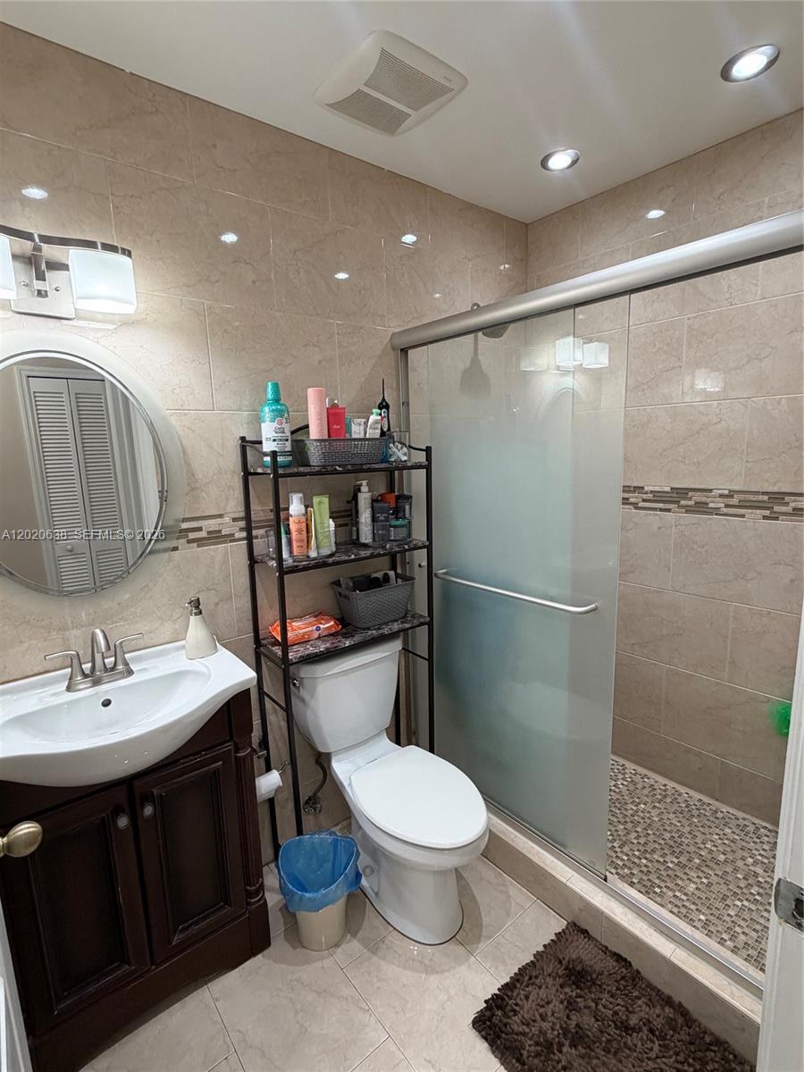 KENDALE LAKES NORTH SEC 9 - Residential