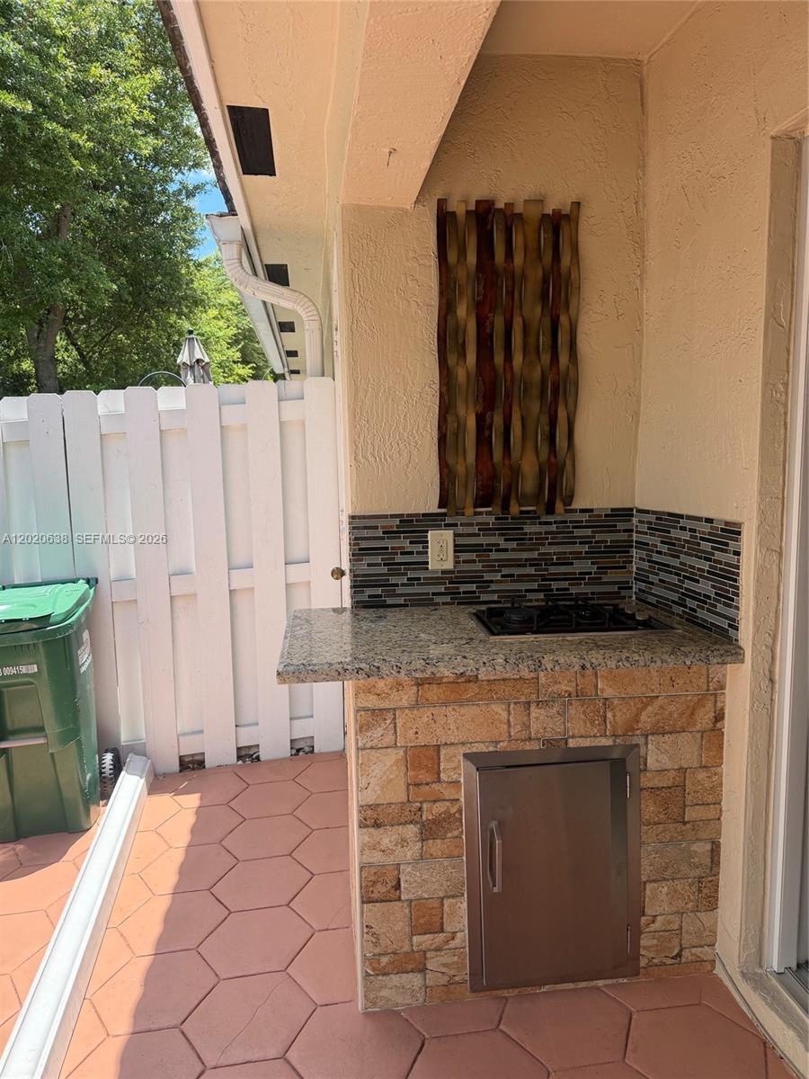 KENDALE LAKES NORTH SEC 9 - Residential