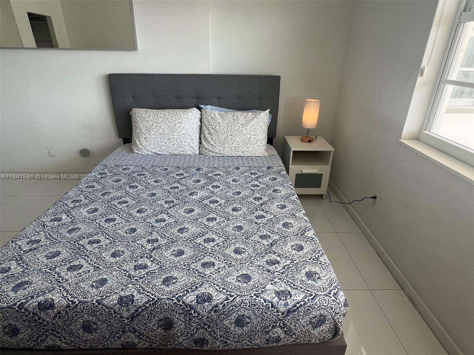 THE DECOPLAGE CONDO - Residential Lease