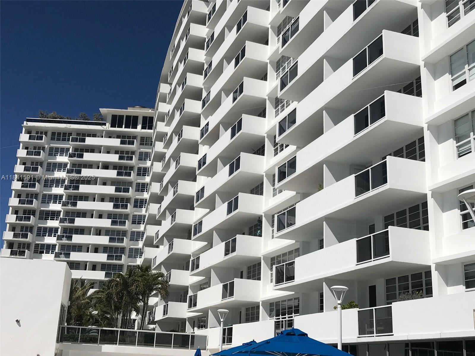 THE DECOPLAGE CONDO - Residential Lease