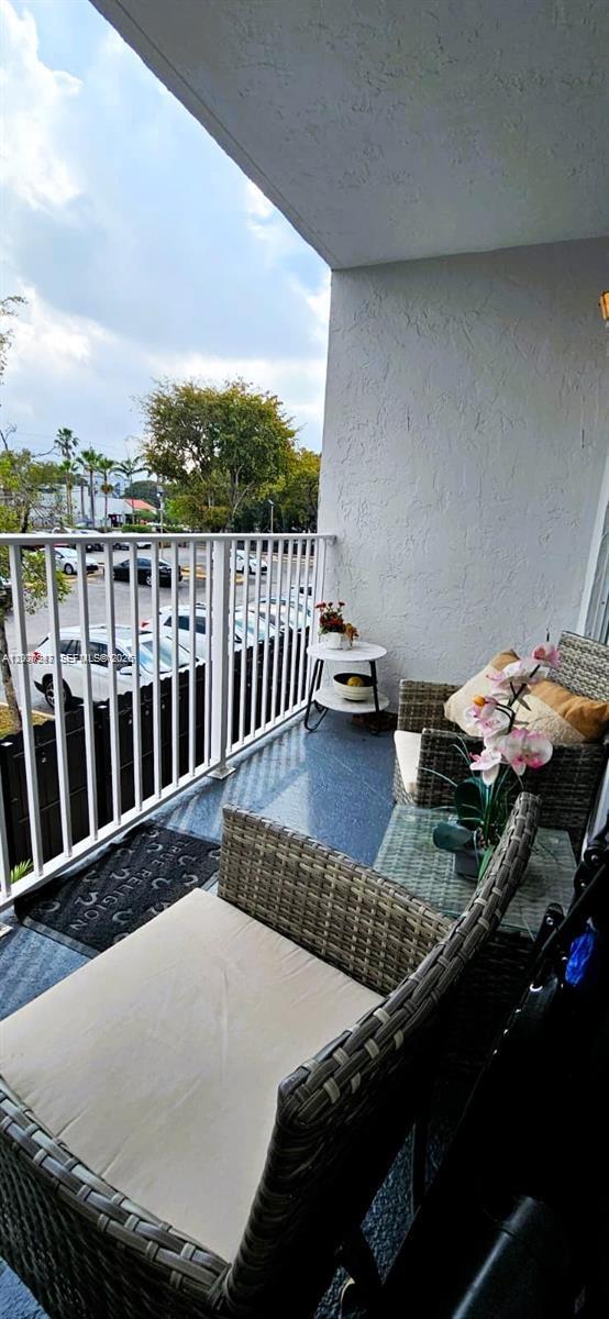 DORAL GARDENS II CONDO - Residential Lease